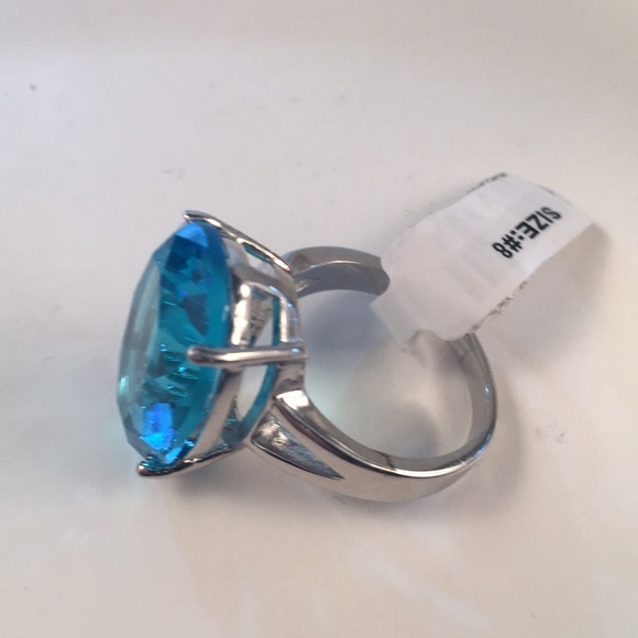 Aquamarine Gemstone Fashion Ring Size 7 & 8 - Picture 4 of 4